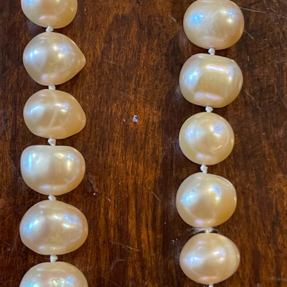 Real fresh water pearl